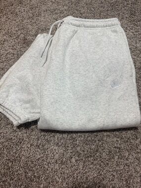 Nike Joggers